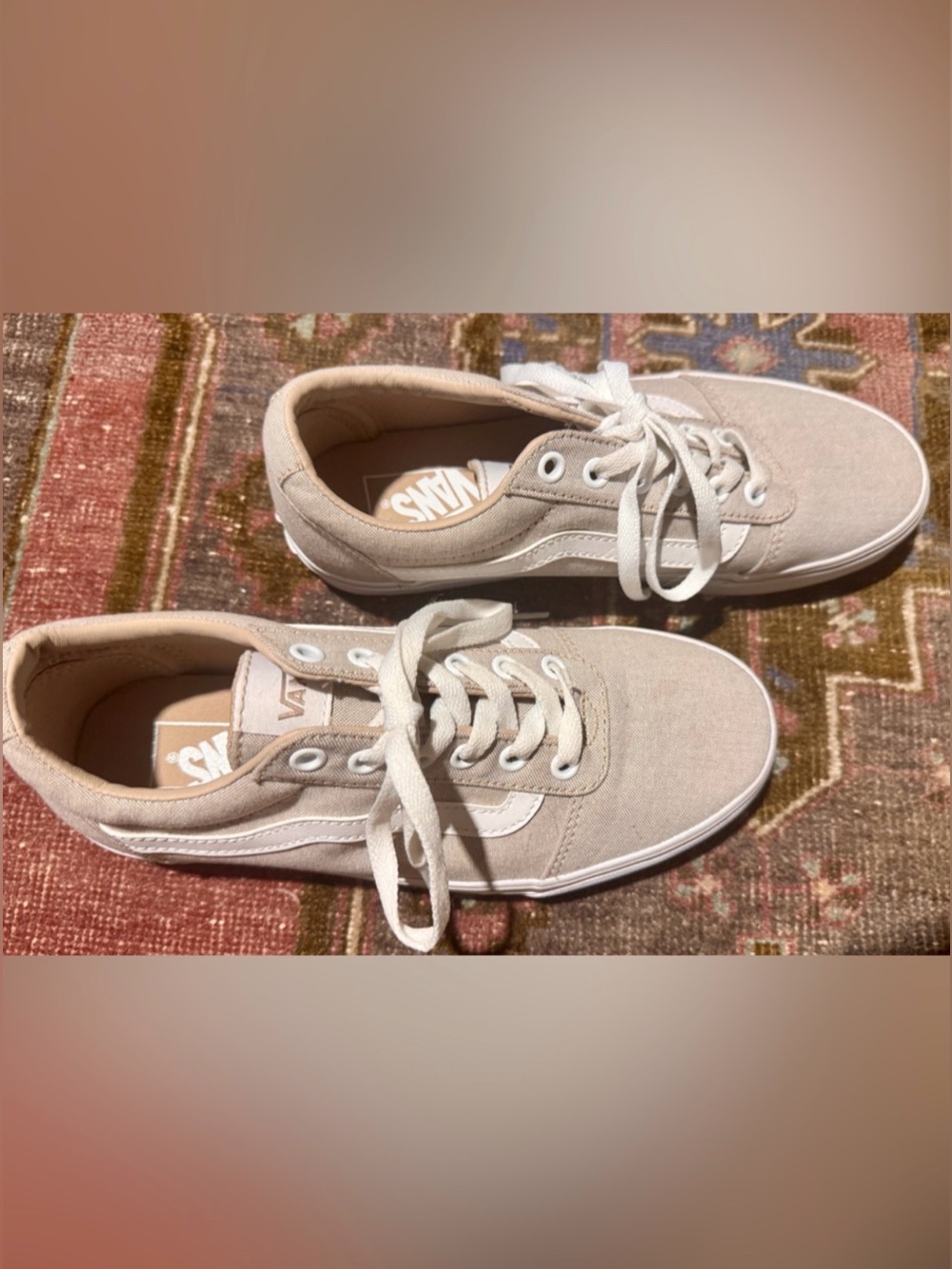 NWOT Vans Low Top Sneaker